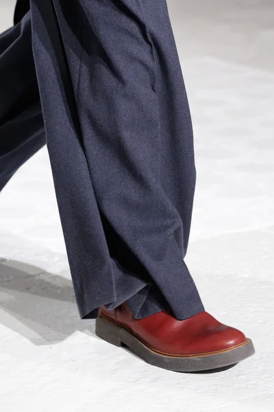 Look 37